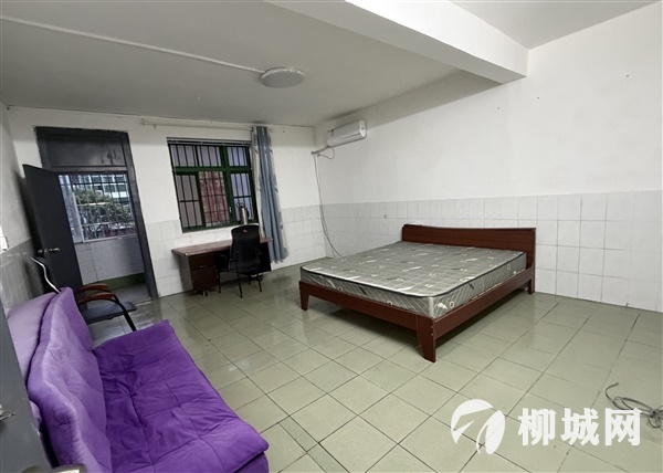 广场旁边单间出租450