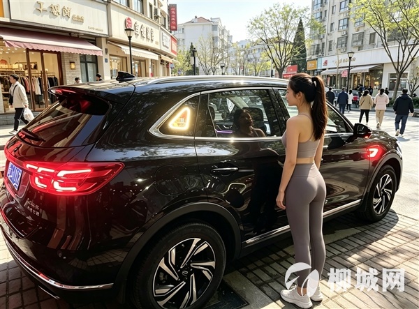 汽车发光三角窗改装